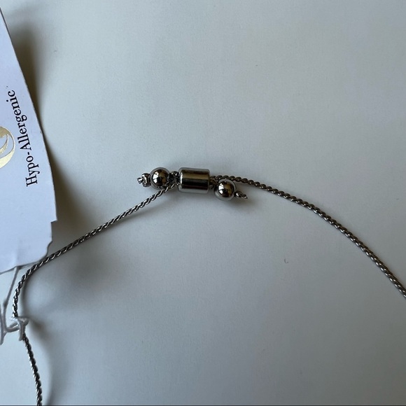 NWT New with tags Charming Charlie Silver  Adjustable Rope Bracelet - Picture 3 of 3